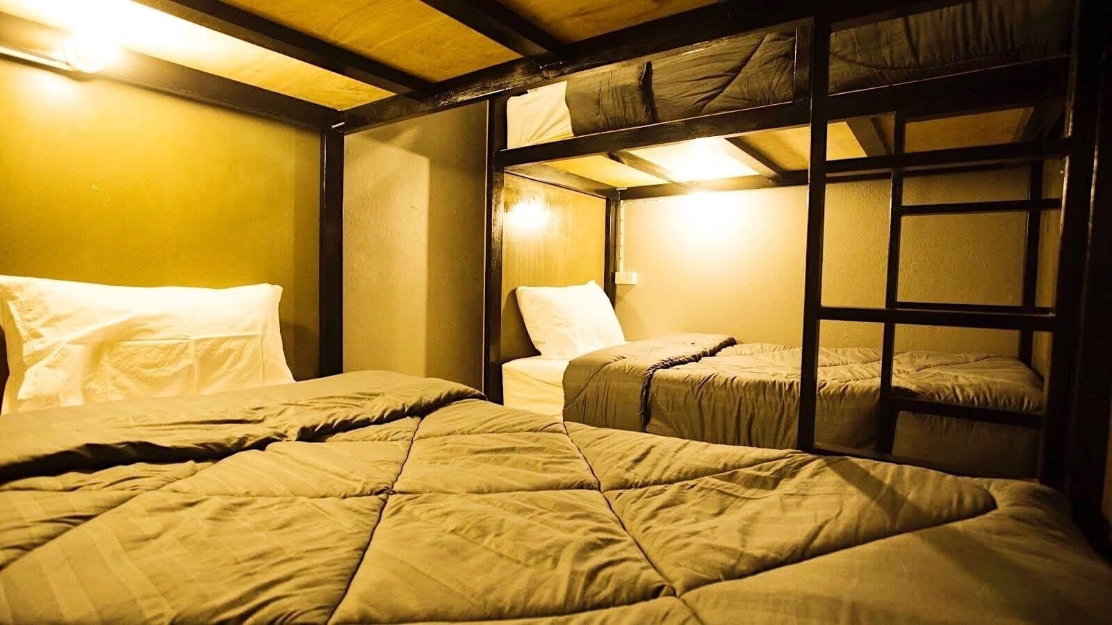 Stamp Hostel (Adults Only) Ban Yang  Ngoại thất bức ảnh